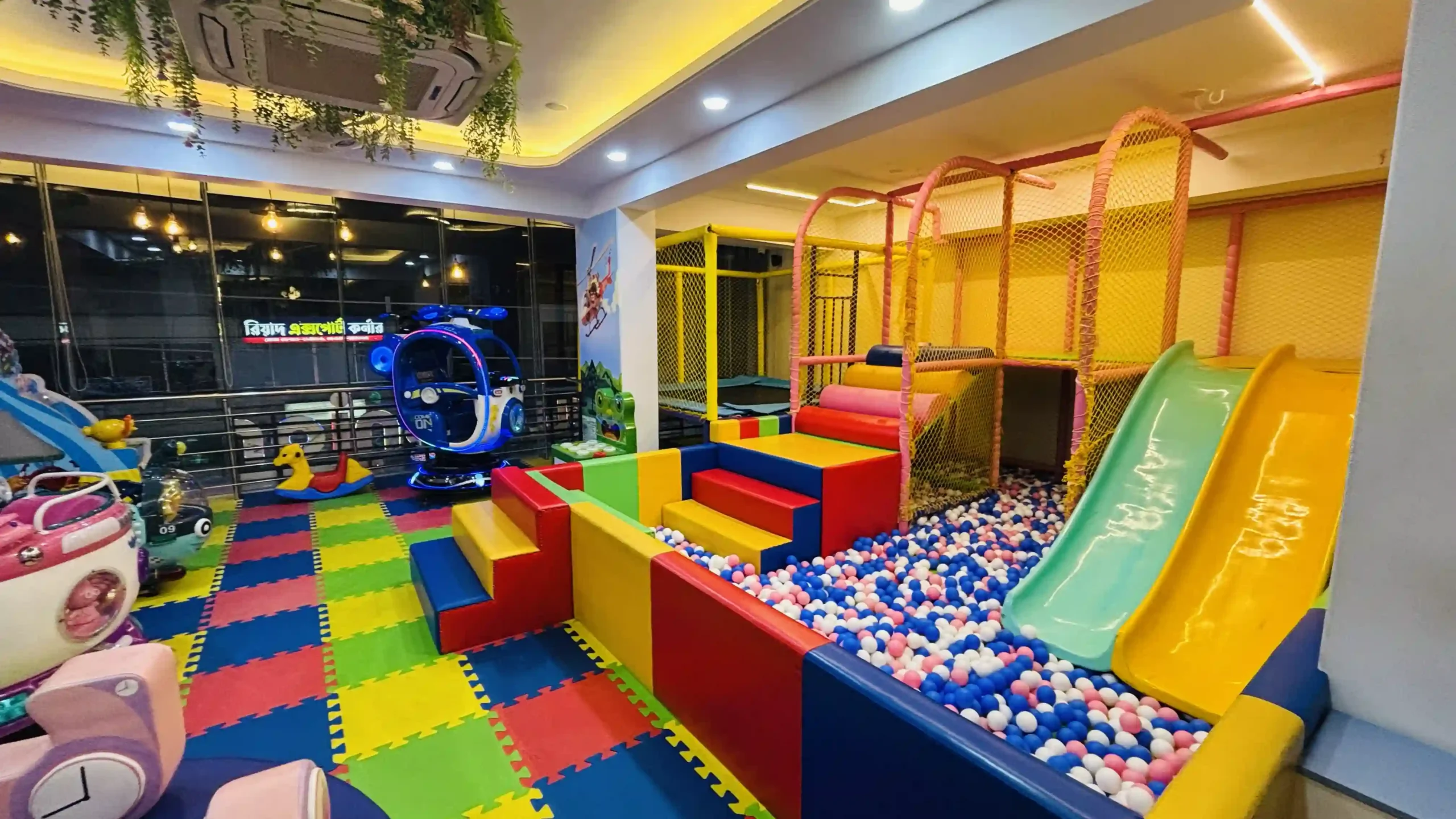 hello-junior-kidszone-&-resturent-image-2